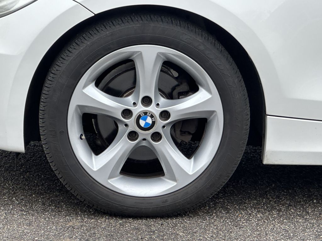 BMW 118 I CABRIOLET 143 CH ALPINWEISS CUIR NOIR 25400 KMS 1ère MAIN HISTORIQUE BMW!