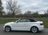 BMW 118 I CABRIOLET 143 CH ALPINWEISS CUIR NOIR 25400 KMS 1ère MAIN HISTORIQUE BMW!