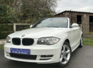 BMW 118 I CABRIOLET 143 CH ALPINWEISS CUIR NOIR 25400 KMS 1ère MAIN HISTORIQUE BMW!