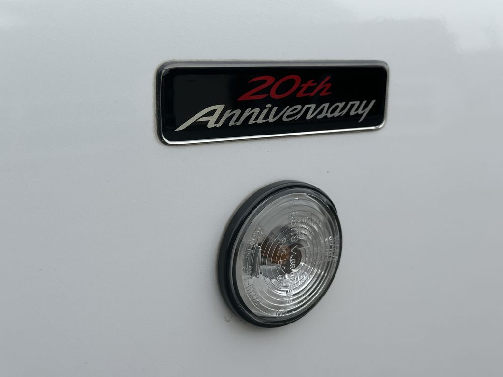 MAZDA MX5 NC FL 20 ÈME ANNIVERSAIRE 1.8L 126CH “CRYSTAL WHITE” 48800 KMS NUMERO 1090/2000