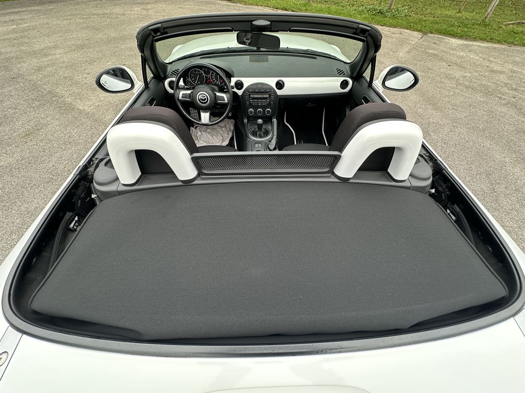 MAZDA MX5 NC FL 20 ÈME ANNIVERSAIRE 1.8L 126CH “CRYSTAL WHITE” 48800 KMS NUMERO 1090/2000