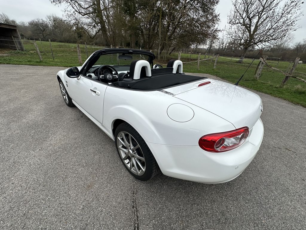 MAZDA MX5 NC FL 20 ÈME ANNIVERSAIRE 1.8L 126CH “CRYSTAL WHITE” 48800 KMS NUMERO 1090/2000