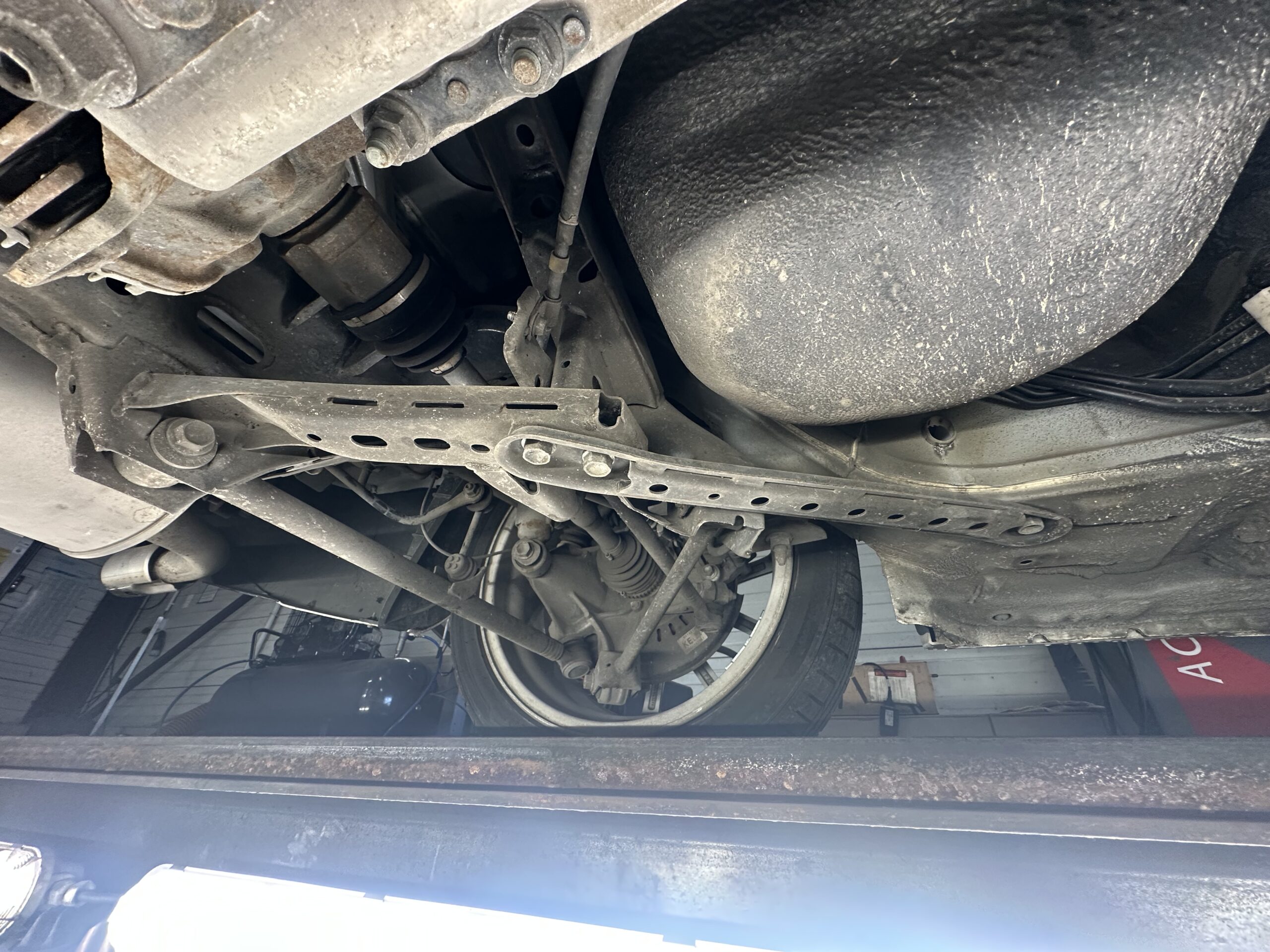 MAZDA MX5 NC FL 20 ÈME ANNIVERSAIRE 1.8L 126CH “CRYSTAL WHITE” 48800 KMS NUMERO 1090/2000