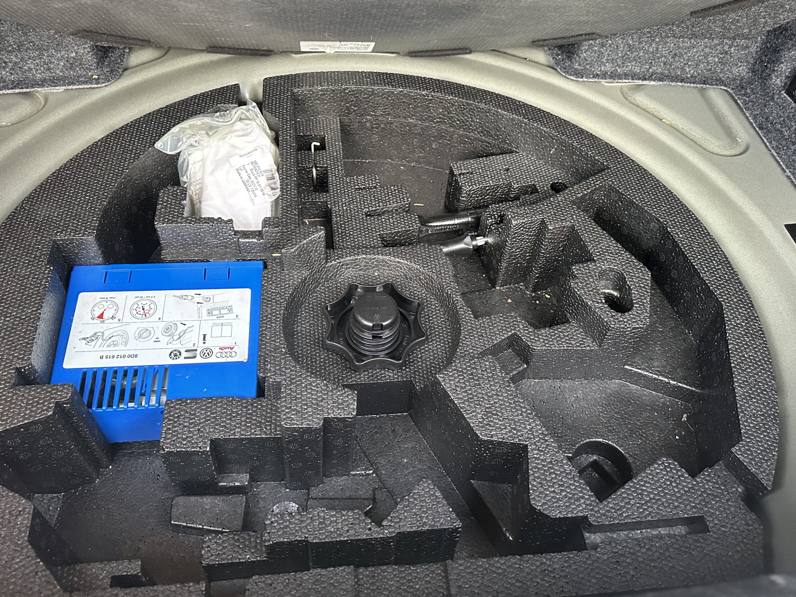 GOLF VI 1.4L TSI CABRIOLET 160 CH BVM6 NOIR CUIR-ALCANTARA NOIR 78500 KMS CRIT’AIR 1