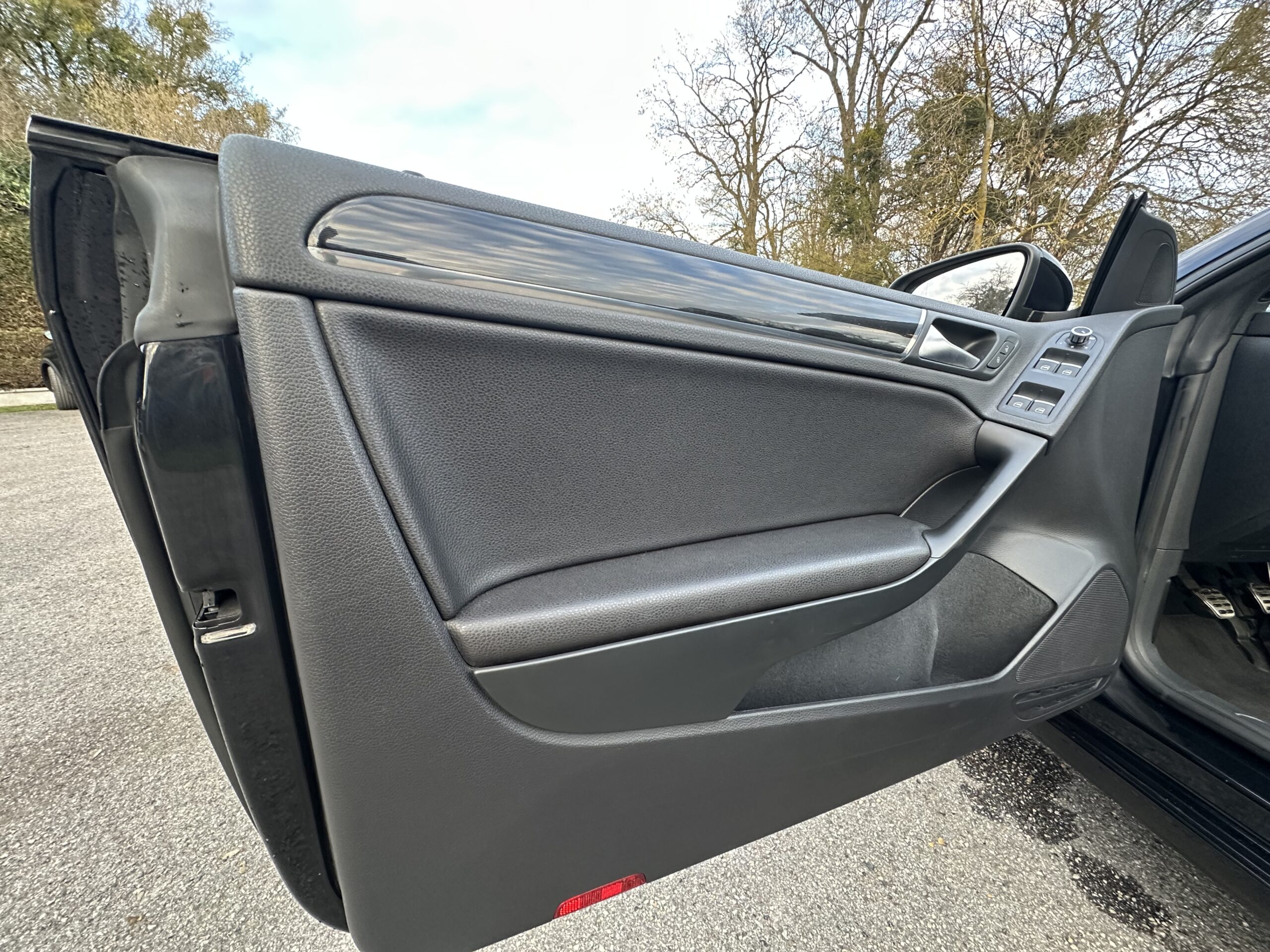 GOLF VI 1.4L TSI CABRIOLET 160 CH BVM6 NOIR CUIR-ALCANTARA NOIR 78500 KMS CRIT’AIR 1