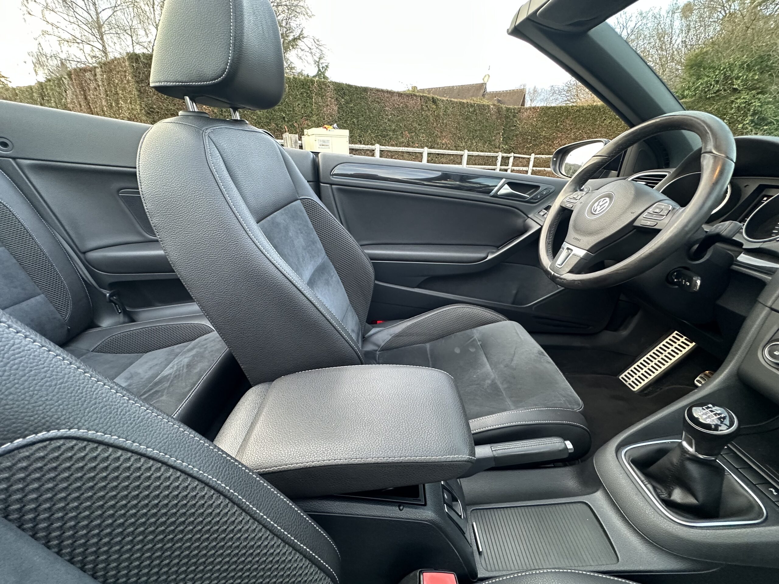 GOLF VI 1.4L TSI CABRIOLET 160 CH BVM6 NOIR CUIR-ALCANTARA NOIR 78500 KMS CRIT’AIR 1