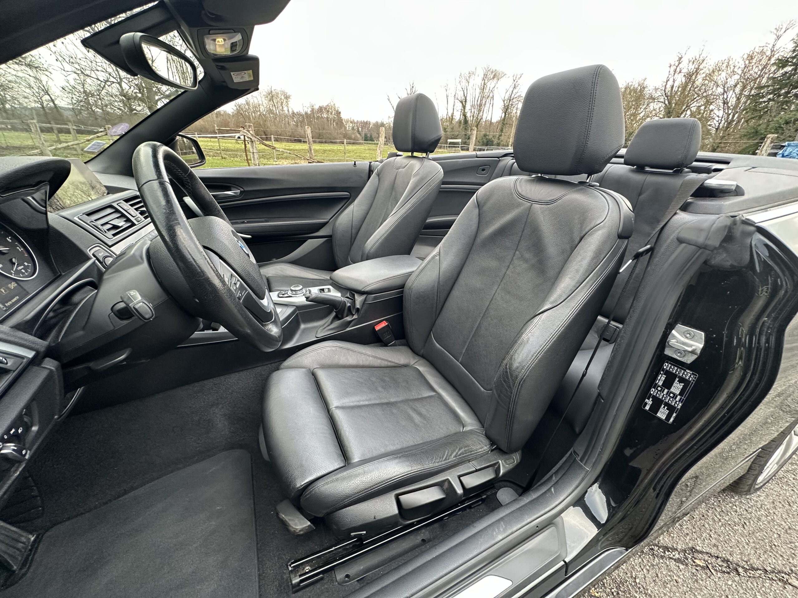 BMW 218 I CABRIOLET 136 CH NOIR CUIR NOIR BOITE SEPTRONIQUE 8 NOIR/CUIR NOIR