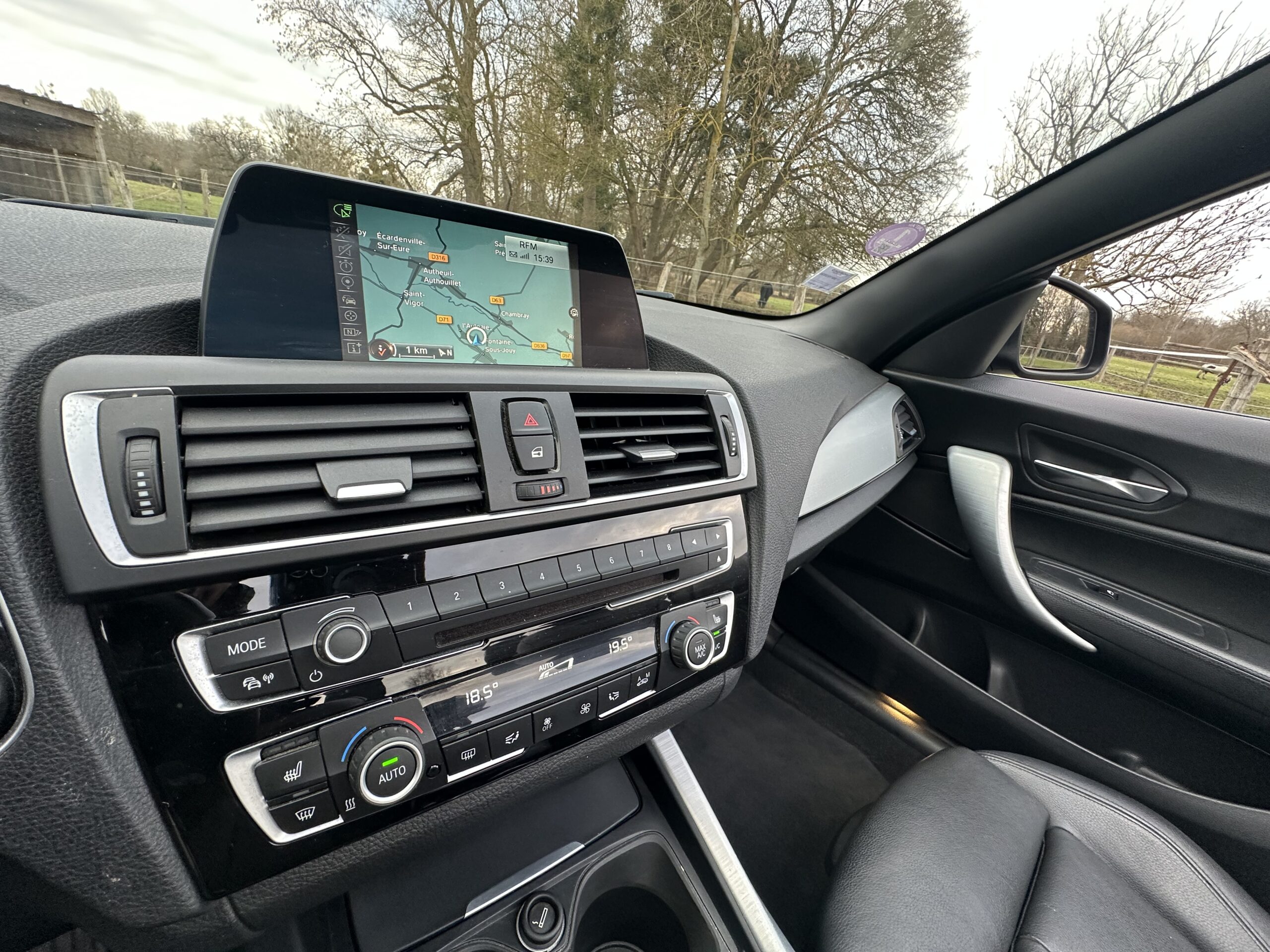 BMW 218 I CABRIOLET 136 CH NOIR CUIR NOIR BOITE SEPTRONIQUE 8 NOIR/CUIR NOIR