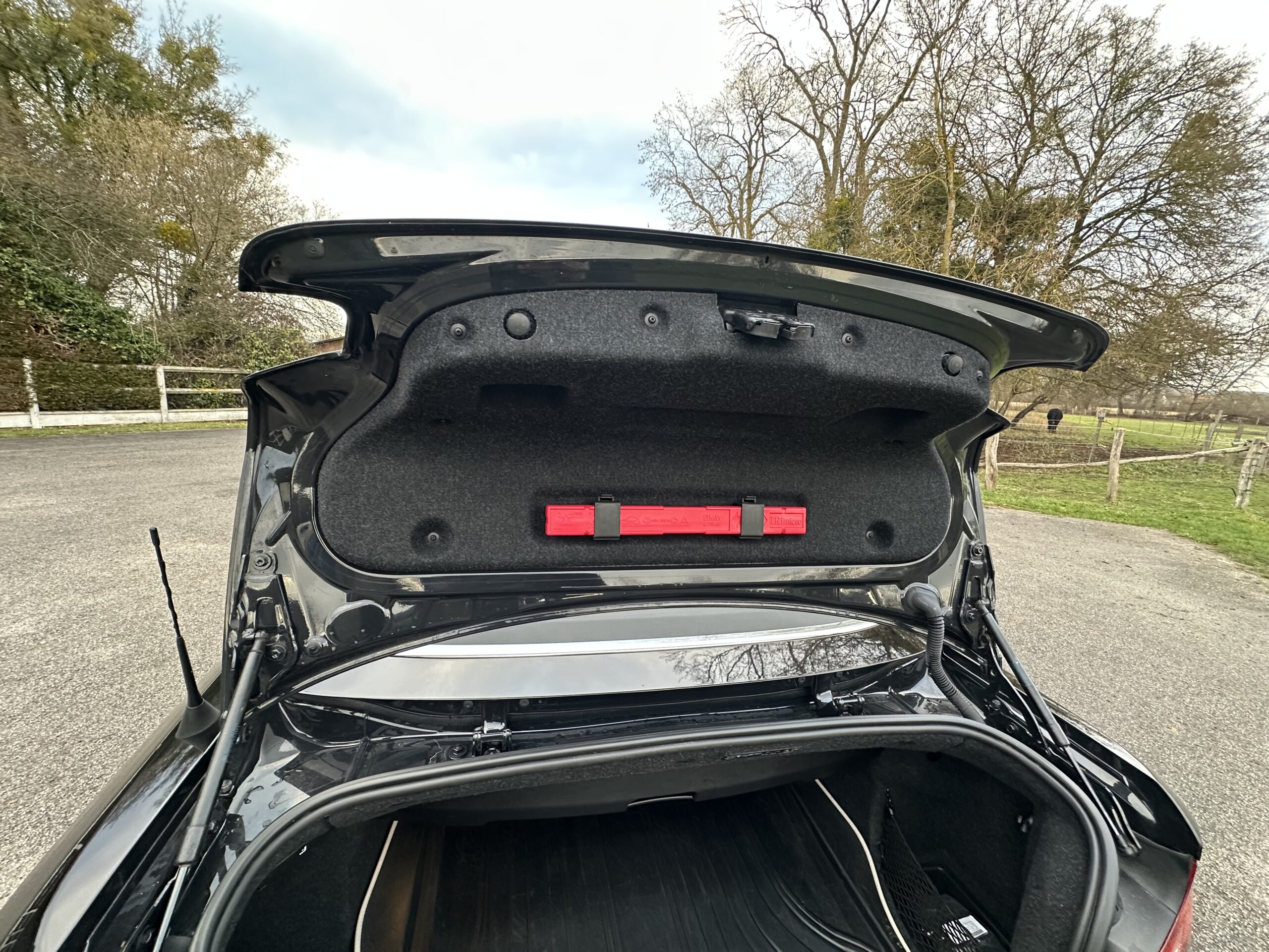 BMW 218 I CABRIOLET 136 CH NOIR CUIR NOIR BOITE SEPTRONIQUE 8 NOIR/CUIR NOIR