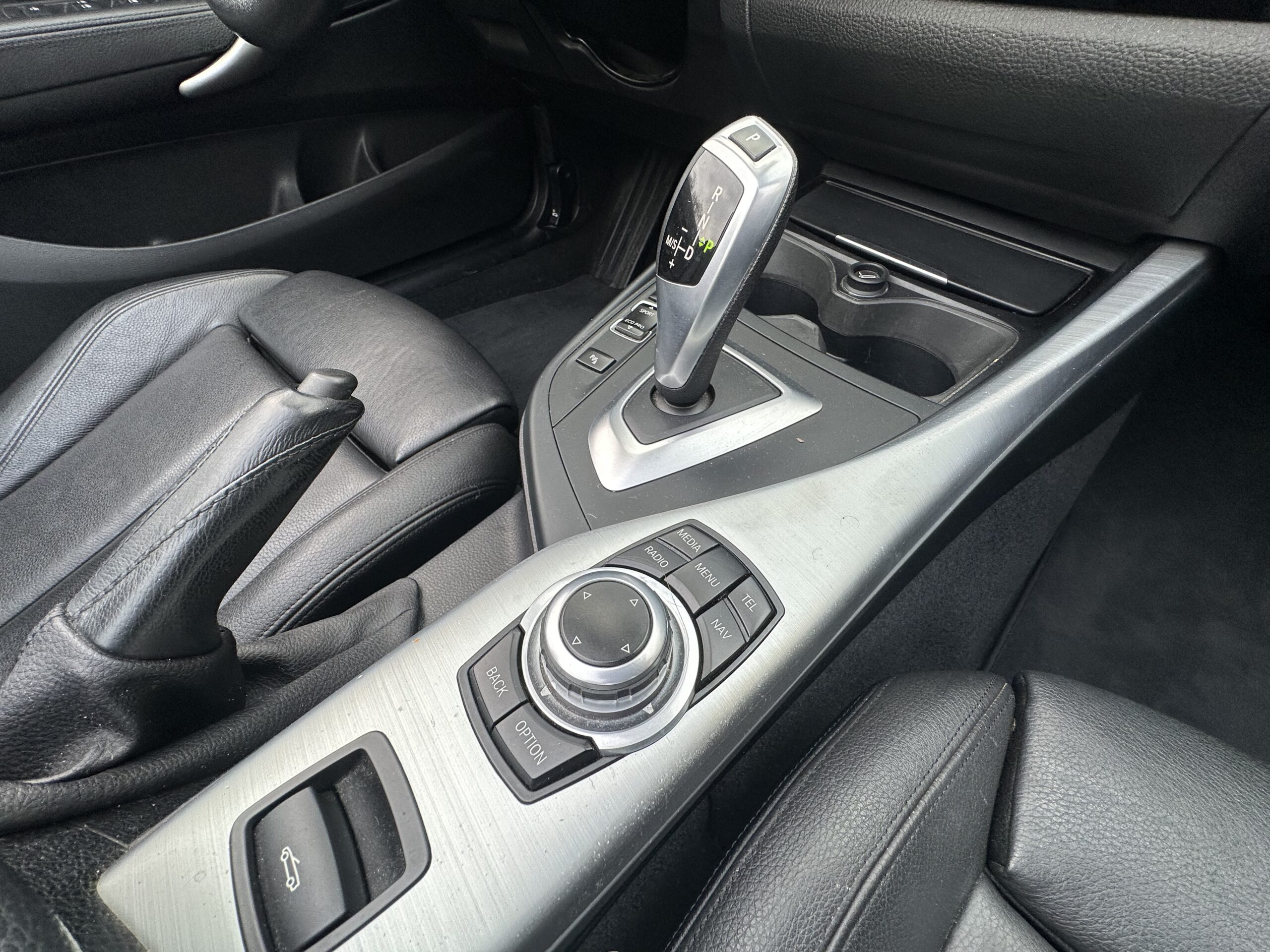 BMW 218 I CABRIOLET 136 CH NOIR CUIR NOIR BOITE SEPTRONIQUE 8 NOIR/CUIR NOIR