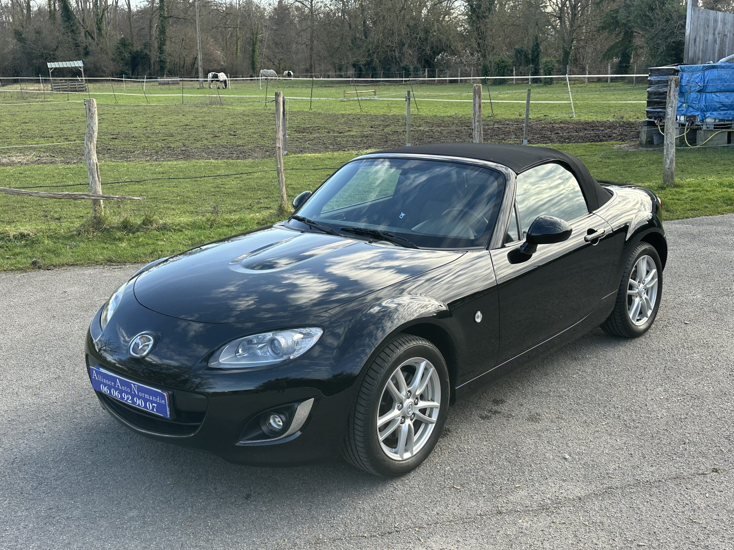 MX5 NC/FL 1.8L 126 CH MZR NOIR-CUIR NOIR HISTORIQUE/BOSE/76800 KMS CRIT’AIR 1
