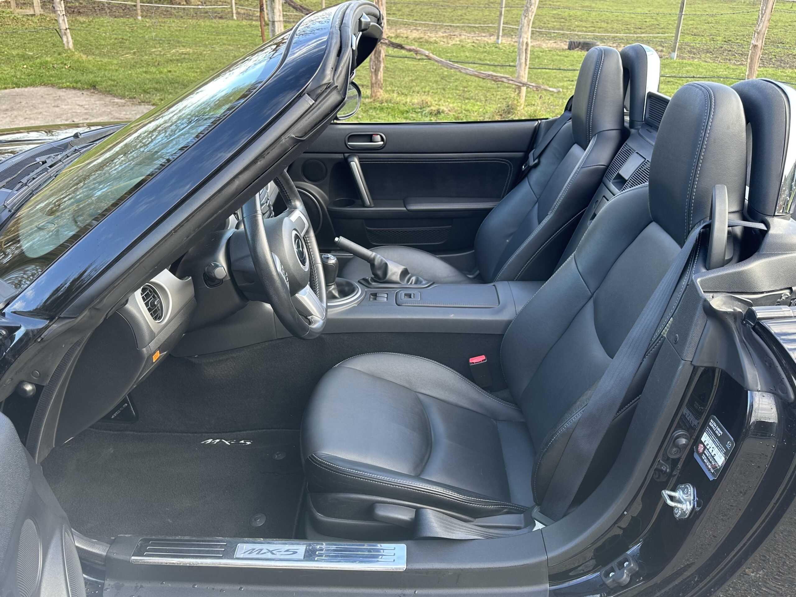 MX5 NC/FL 1.8L 126 CH MZR NOIR-CUIR NOIR HISTORIQUE/BOSE/76800 KMS CRIT’AIR 1