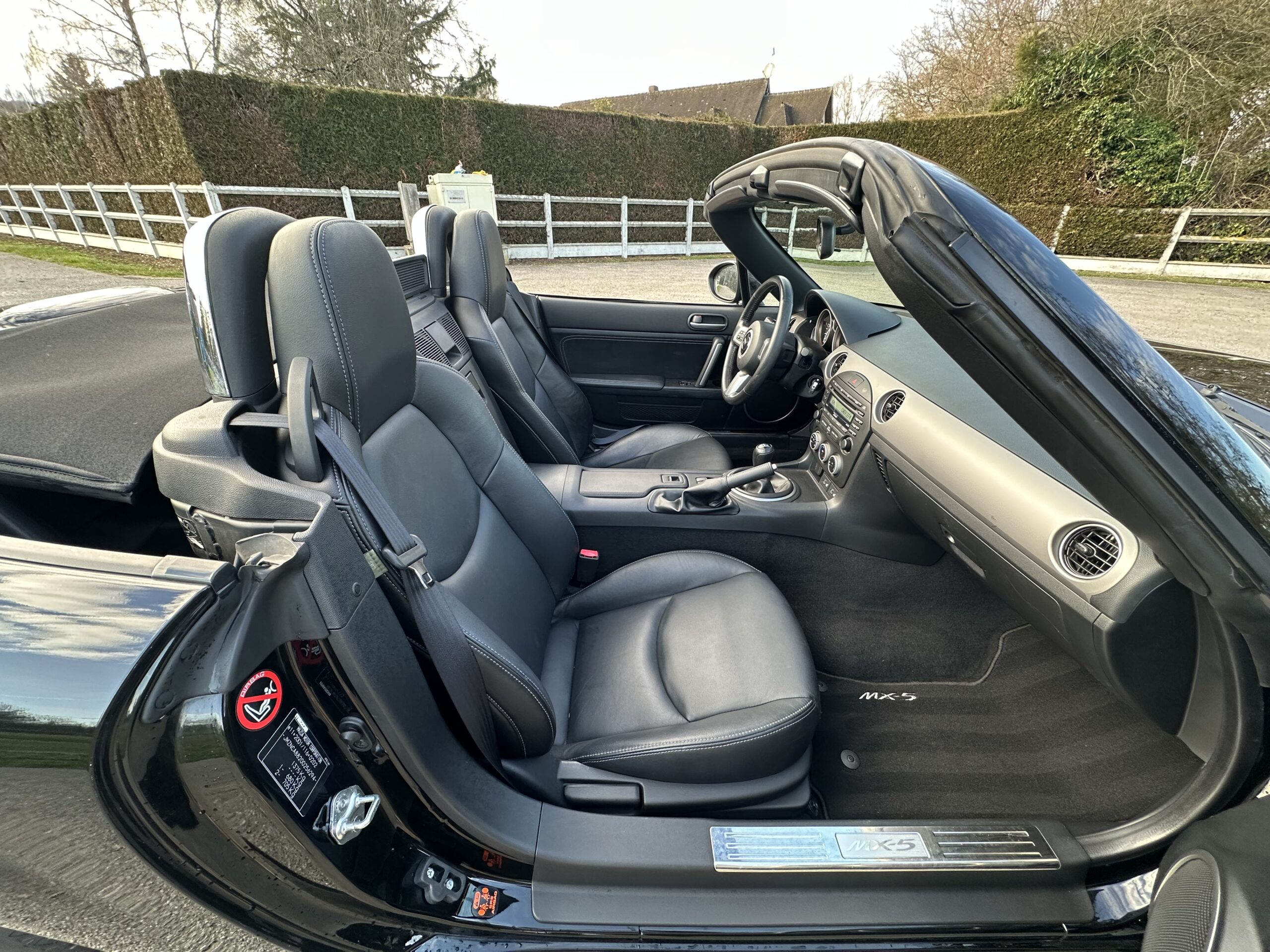 MX5 NC/FL 1.8L 126 CH MZR NOIR-CUIR NOIR HISTORIQUE/BOSE/76800 KMS CRIT’AIR 1