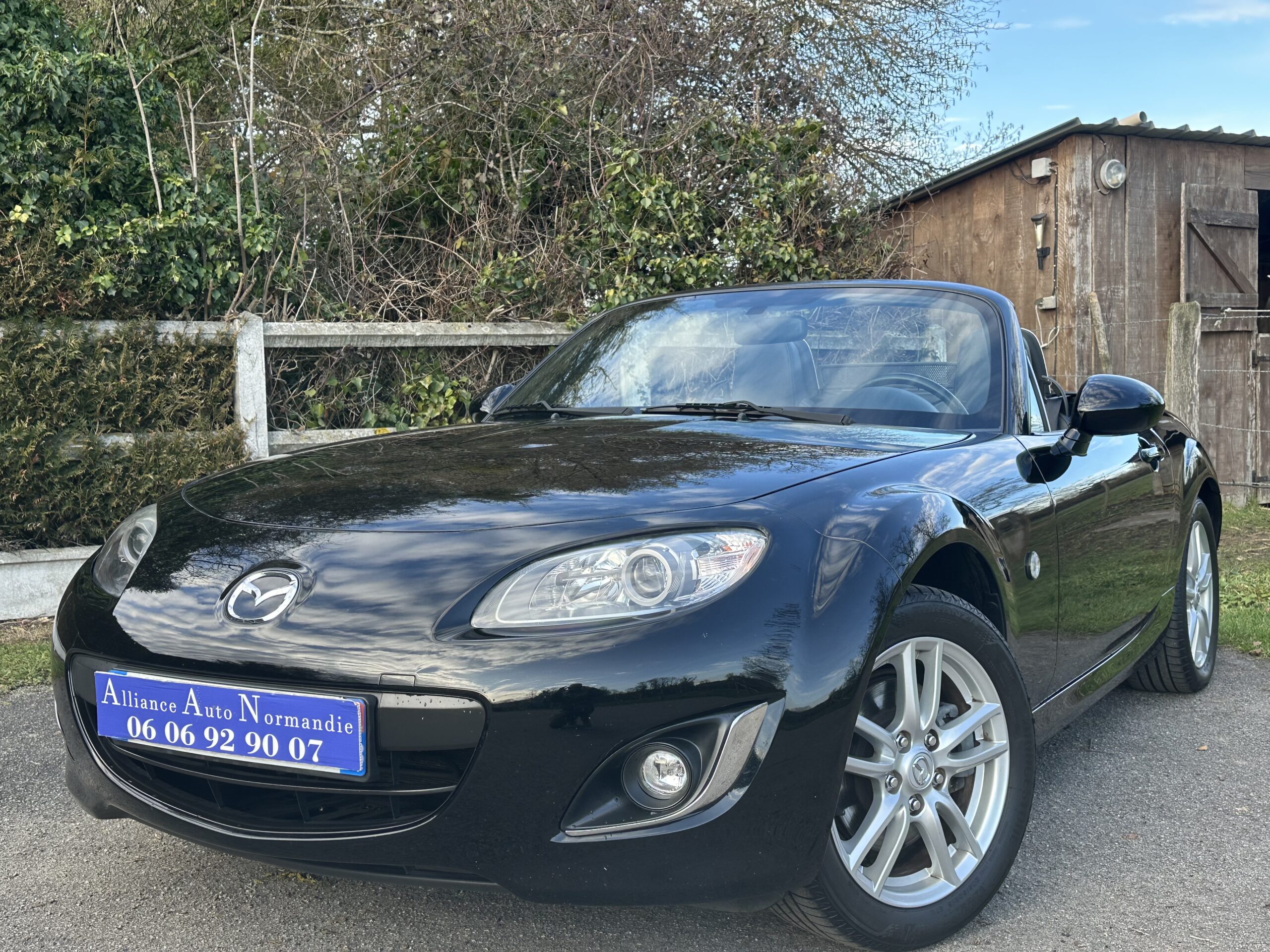 MX5 NC/FL 1.8L 126 CH MZR NOIR-CUIR NOIR HISTORIQUE/BOSE/76800 KMS CRIT’AIR 1