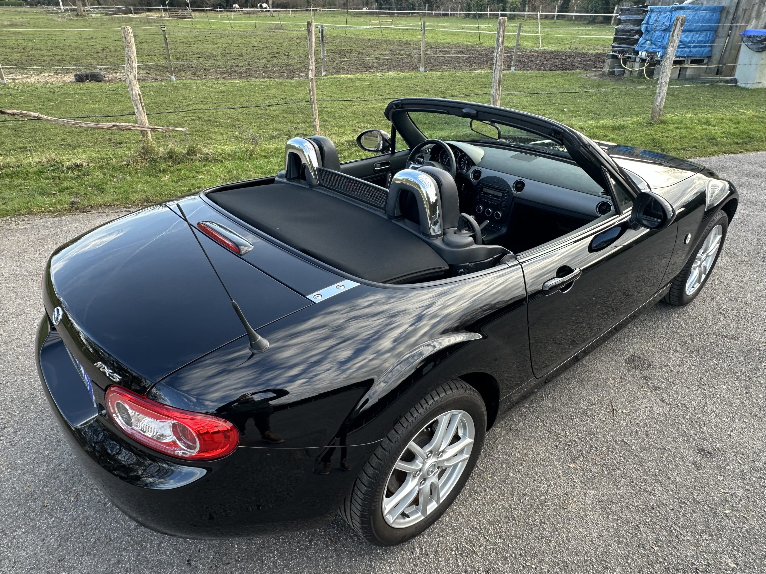MX5 NC/FL 1.8L 126 CH MZR NOIR-CUIR NOIR HISTORIQUE/BOSE/76800 KMS CRIT’AIR 1