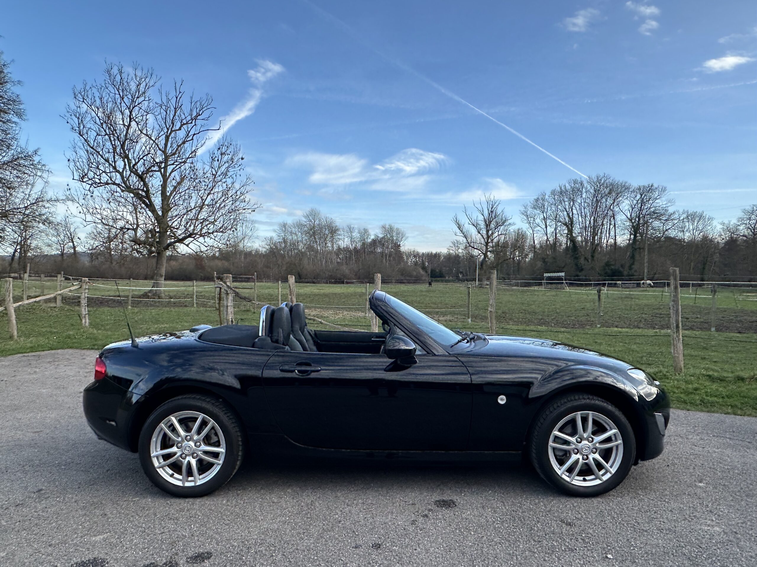 MX5 NC/FL 1.8L 126 CH MZR NOIR-CUIR NOIR HISTORIQUE/BOSE/76800 KMS CRIT’AIR 1