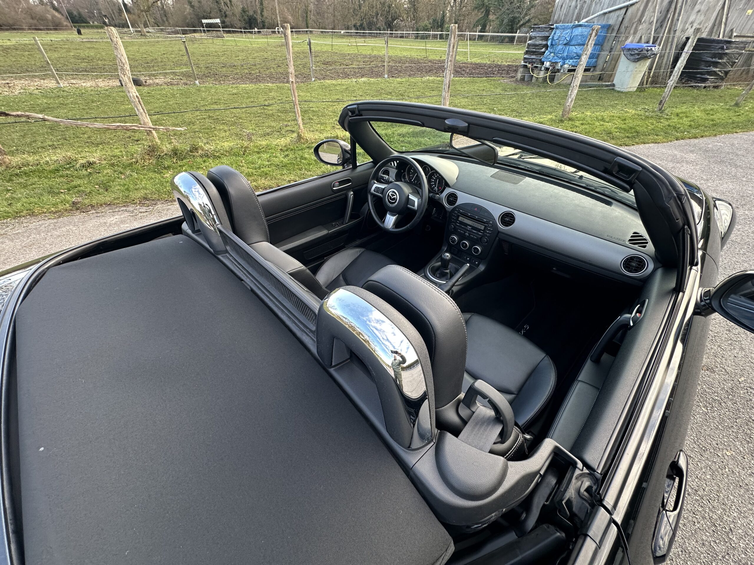 MX5 NC/FL 1.8L 126 CH MZR NOIR-CUIR NOIR HISTORIQUE/BOSE/76800 KMS CRIT’AIR 1